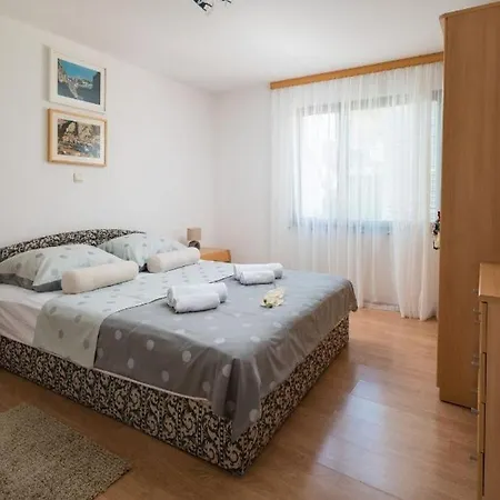 With Parking Space Stanici, - 2819 Apartment Omiš