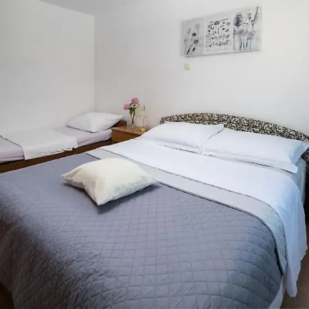 Apartment With Parking Space Stanici, - 2819 Omiš