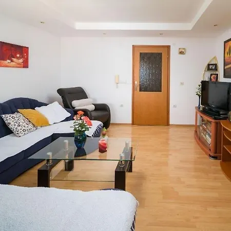 Apartment With Parking Space Stanici, - 2819 *