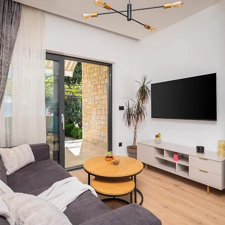 Apartment With Parking Space Stanici, - 2819 Omiš